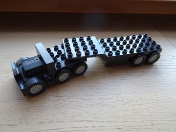 Lego Duplo podwozie autka z przyczepą