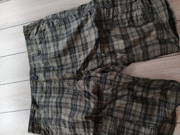 Krótkie spodnie rozmiar L