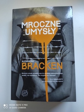 ALEXANDRA BRACKEN MROCZNE UMYSŁY