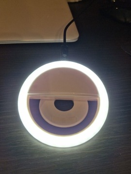 Lampa LED do Zdjęć na Telefon Ładowarka 