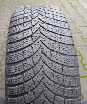 205/55R16 Bridgestone Blizzak 