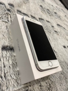 iPhone 7 32 GB silver jak nowy