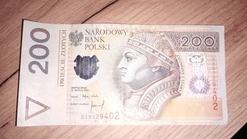 Banknot 200 złotych z 1994 seria DS