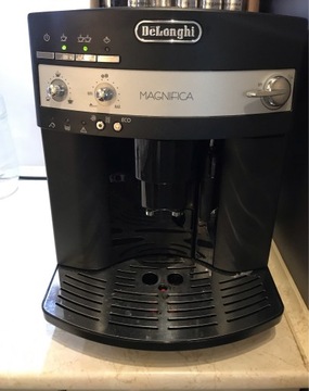 Ekspres ciśnieniowy DeLonghi Magnifica