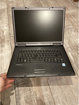 Laptop Fujitsu Esprimo V5515 T2130