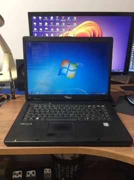 Laptop Fujitsu Siemens Amilo Li 2727