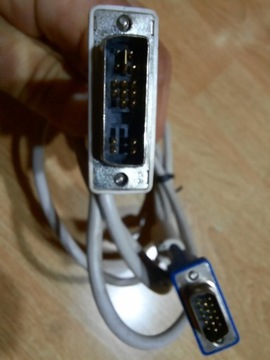 Kabel DVI - VGA
