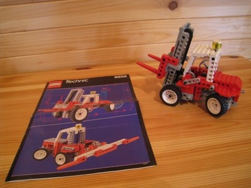 Lego Technic 8835 Wózek widłowy - unikat