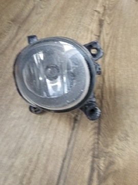 Halogen prawy  Audi OE8T0941 700 OKAZJA  vw seat