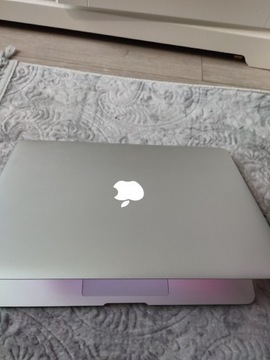 Laptop Apple Aire 2015 r 8 gb ram 256 SSD ideał
