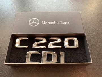 * Mercedes C220 CDI - Emblemat / napis na klapę *