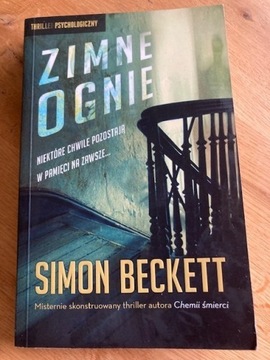 Zimne ognie. Simon Beckett