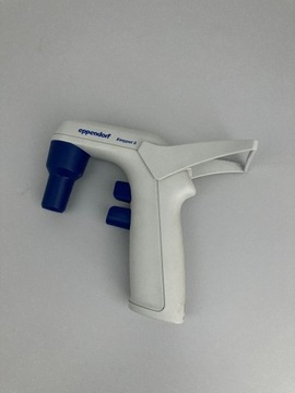 Pipetor EasyPet 3 (Eppendorf)