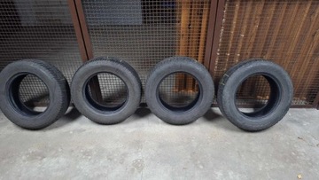 Opony zimowe Uniroyal 215/65 R16 98H 4 sztuki