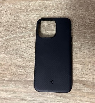 Etui spigen iPhone 13 Pro