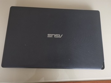 Laptop ASUS model R513E, IUQUS9J