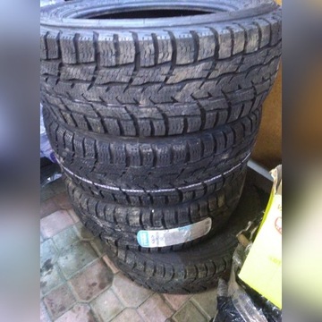 Okazja - 4 nowe opony zimowe Nokian 205/65/r16C