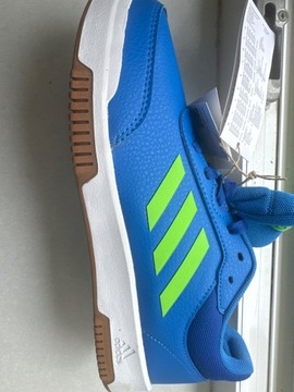 Sprzedam nowe buty sportowe firmy Adidas 