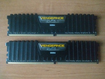 Corsair Vengeance DDR4 8GB (2x4GB) 2400MHz CL14