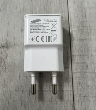 Zasilacz / ładowarka  / travel adapter Samsung ETA-U90EWE USB 