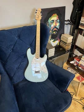 Stratocaster Sterling by Musicman CT30 Daphne Blue