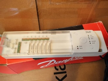 Danfoss master controller 230V + 5 termostatow