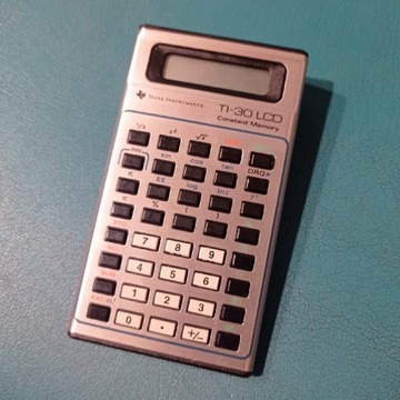 Kalkulator Texas Instruments TI-30 LCD , 1976 rok