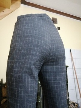 Spodnie nowe klasyczne proste w kratkę rozmiar 38