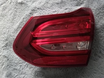 LAMPA PRAWA TYŁ MERCEDES W 205  Nie uszkodzona