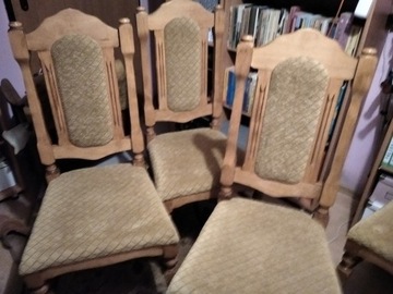 Komplet drewnianych krzeseł do salonu "CZART"