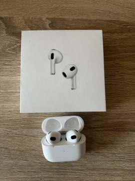  Słuchawki Apple AirPods 3