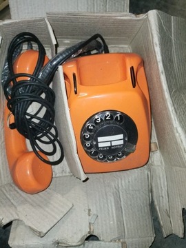 Stary Nowy telefon