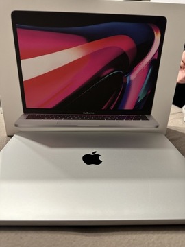 MacBook Pro 13” M2 16gb ram 256 ssd