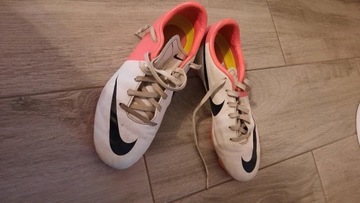 Buty nike korki  roz 36 do gry w piłke