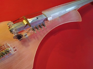Akrylowe skrzypce elektryczne Equester Gamma 