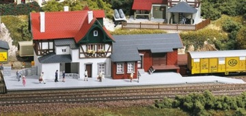 Auhagen  - Model dworca Spielhausen w skali TT