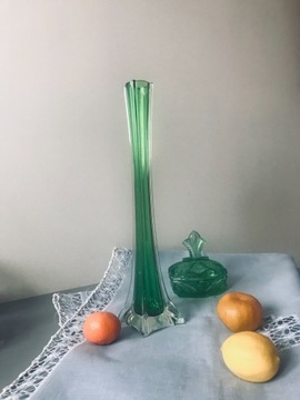 Zielony „flecik”, wazon.