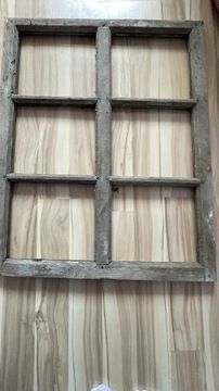 Stare poniemieckie okno drewniane