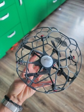 Dron AirHogs Supernova