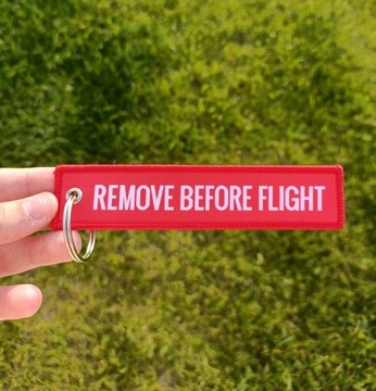 HAFTOWANY BRELOK REMOVE BEFORE FLIGHT (CZERWONY)