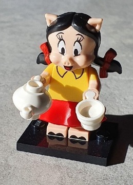 LEGO minifigures Looney Tunes Petunia