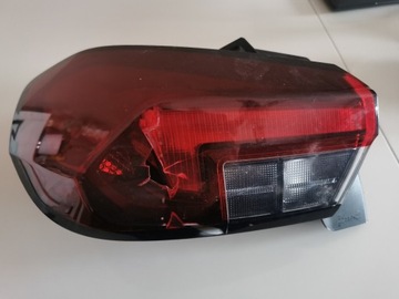 Lampa Opel Corsa F uszkodzona 