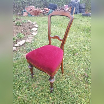 Krzesla antyki 