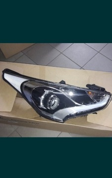 Lampa prawy przód Hyundai Veloster 