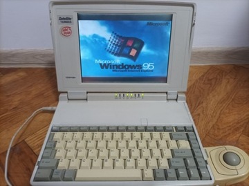 Laptop Toshiba Sattelite T1960CS retro 1992 unikat