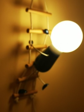 Lampka nocna dziecięca drewniana