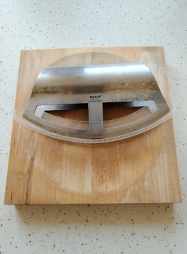 Profilowana deska i nóż kolebkowy do ziół-IKEA