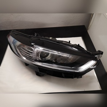 Lampa prawa Mondeo MK5