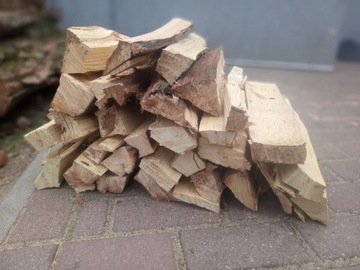 Akacja drewno do wedzenia kominka bez kory 15kg 