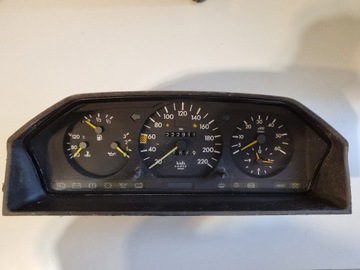 Licznik zegary Mercedes W124 4matic 300d